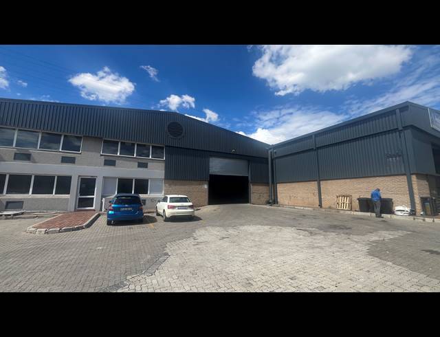 1,008M² WAREHOUSE TO LET IN ISANDO